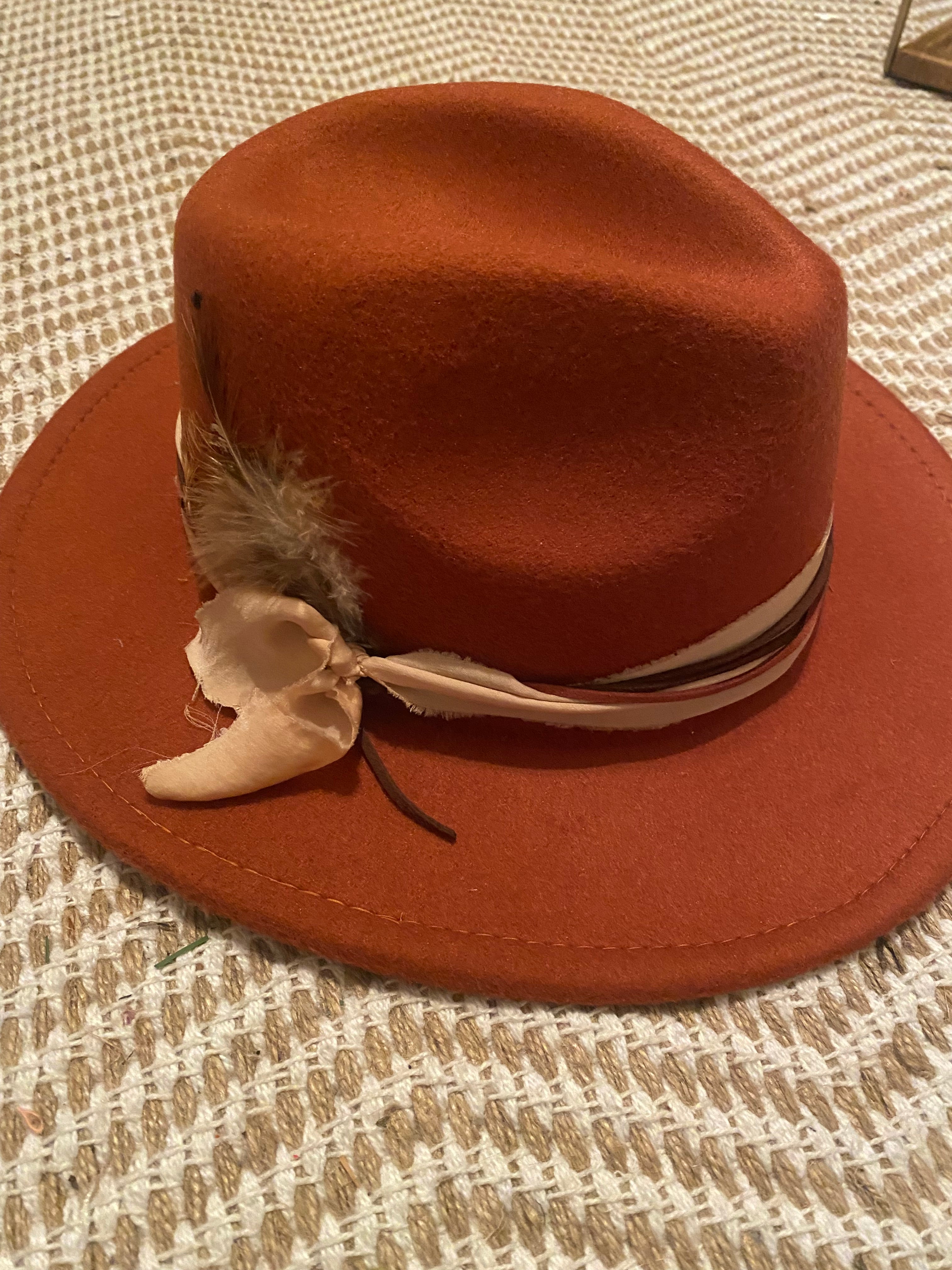 Rust brim hat