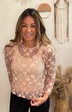 Load image into Gallery viewer, Liz top / blouses
