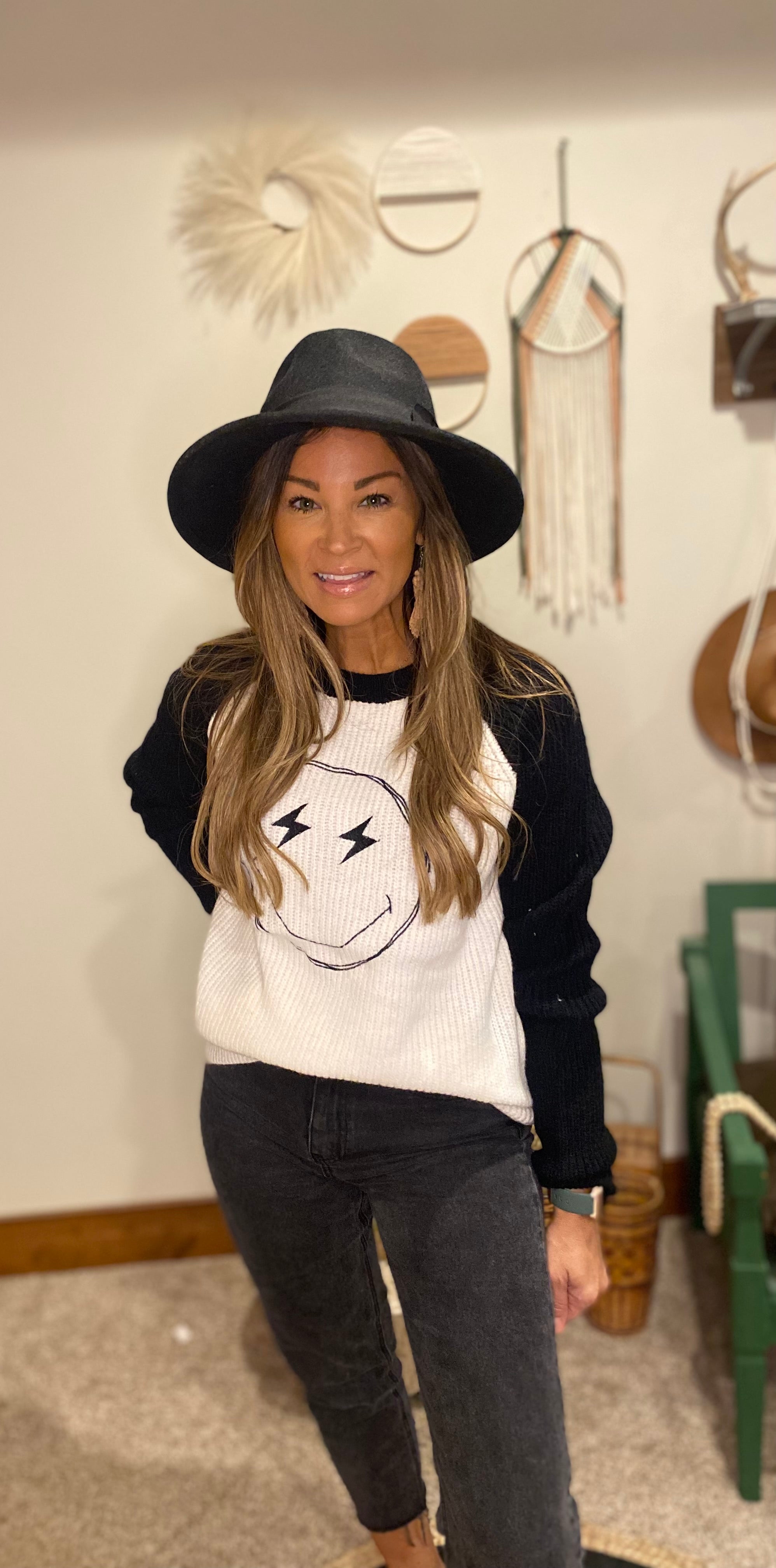 Smile knit sweater / black