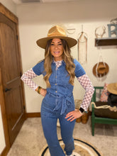 Load image into Gallery viewer, Gray and white checkered mesh/ mesh tops
