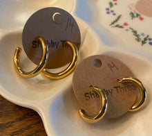 Load image into Gallery viewer, Gold hoops
