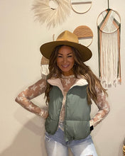 Load image into Gallery viewer, Magnolia green reversible vest
