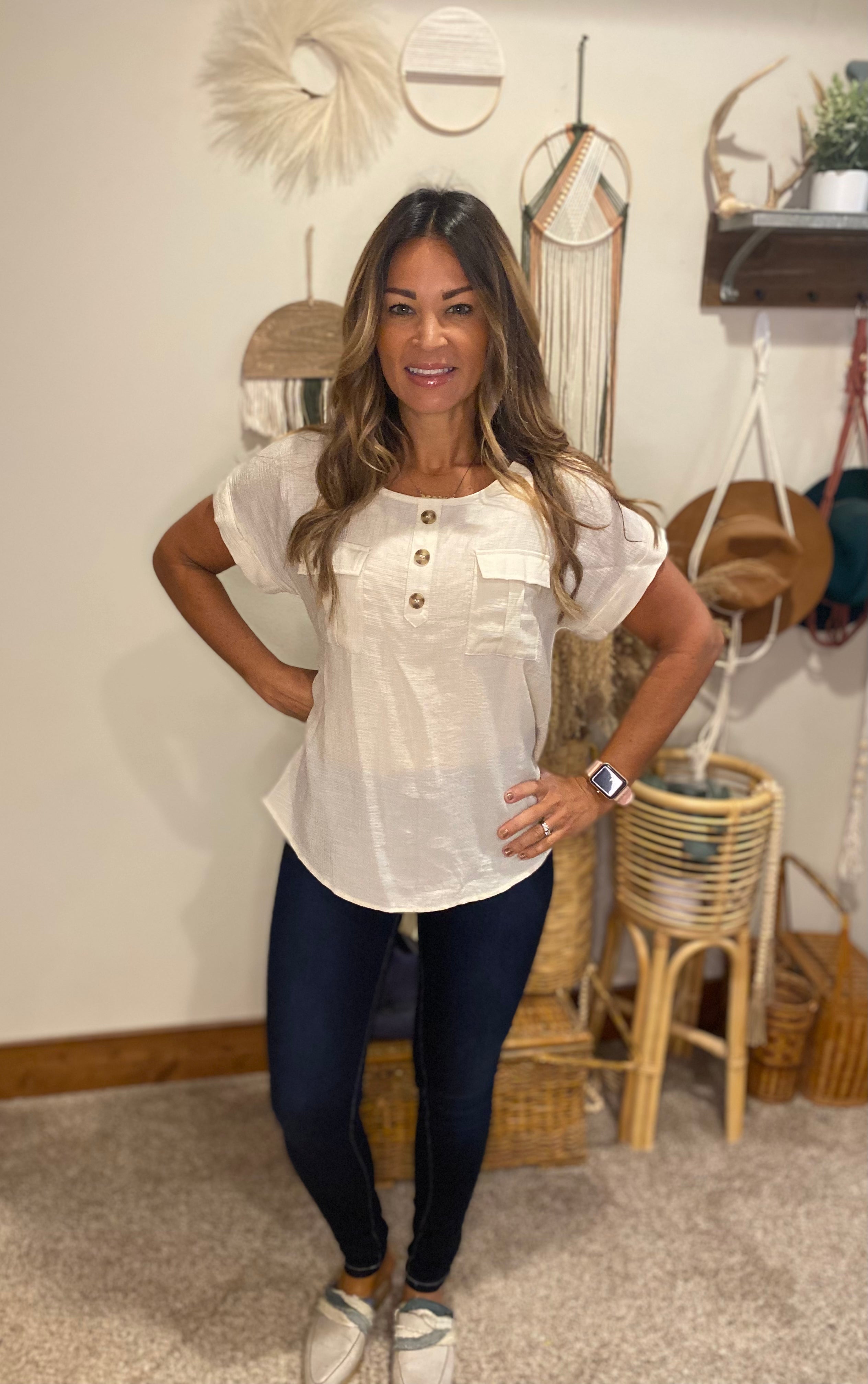 Ray / ivory top / work wear / basics