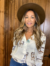 Load image into Gallery viewer, Jump on the horse blouse/ top / shirt
