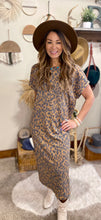 Load image into Gallery viewer, Leopard t shirt dress
