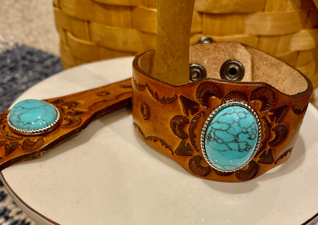 Danny turquoise leather cuff / accessories