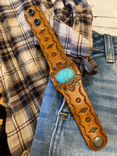 Load image into Gallery viewer, Danny turquoise leather cuff / accessories
