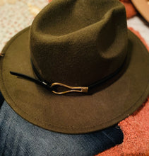 Load image into Gallery viewer, OLIE hat
