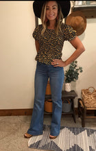 Load image into Gallery viewer, Flare denim pants/jeans
