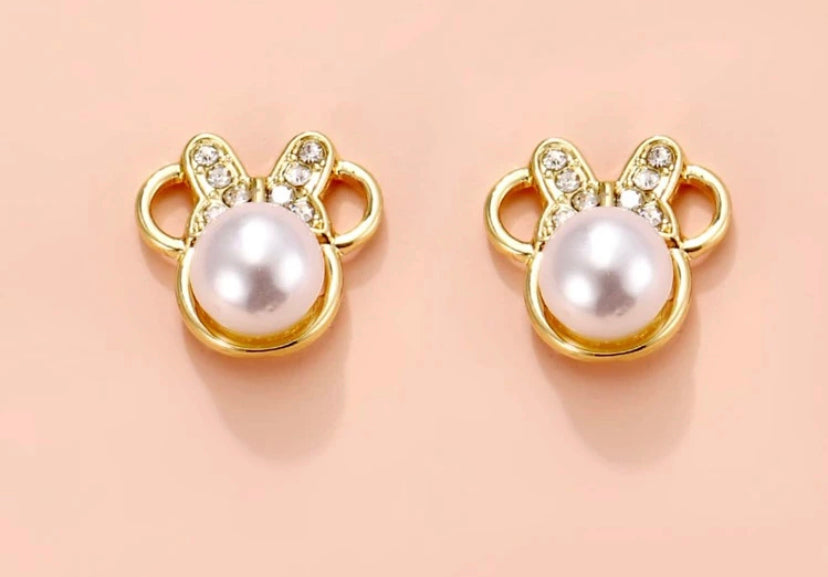 Disney pearl studs