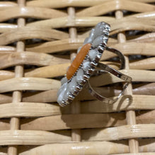 Load image into Gallery viewer, Statement ring
