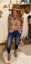 Load image into Gallery viewer, Heartbreaker pullover
