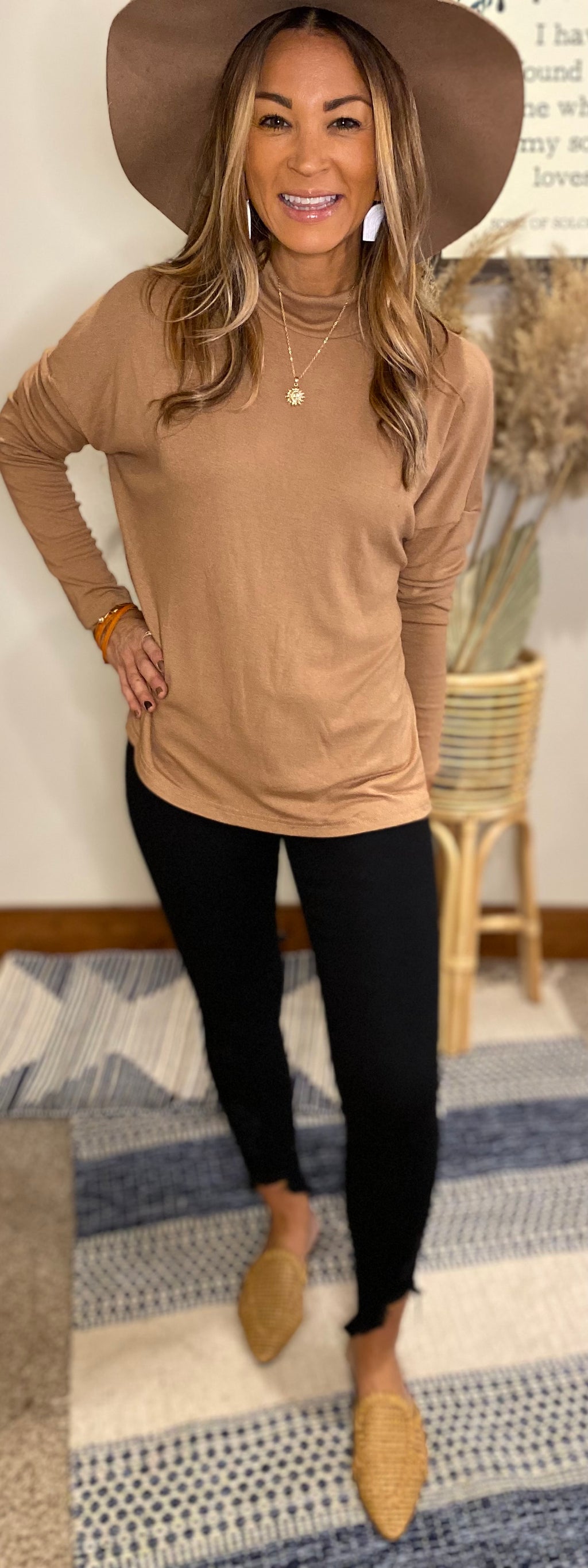 Ace mocha pullover/ sweater