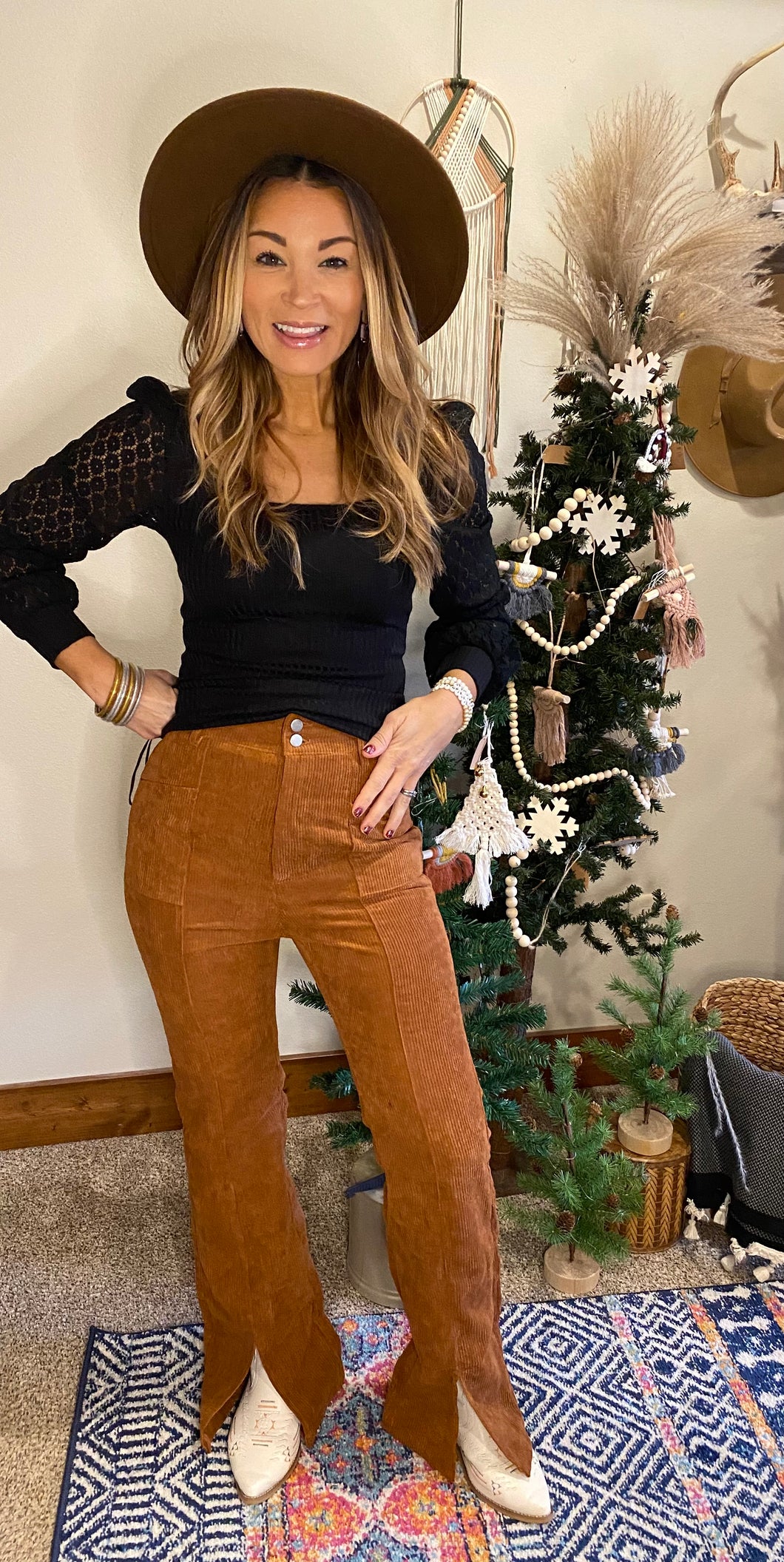 Monica puff sleeve black top