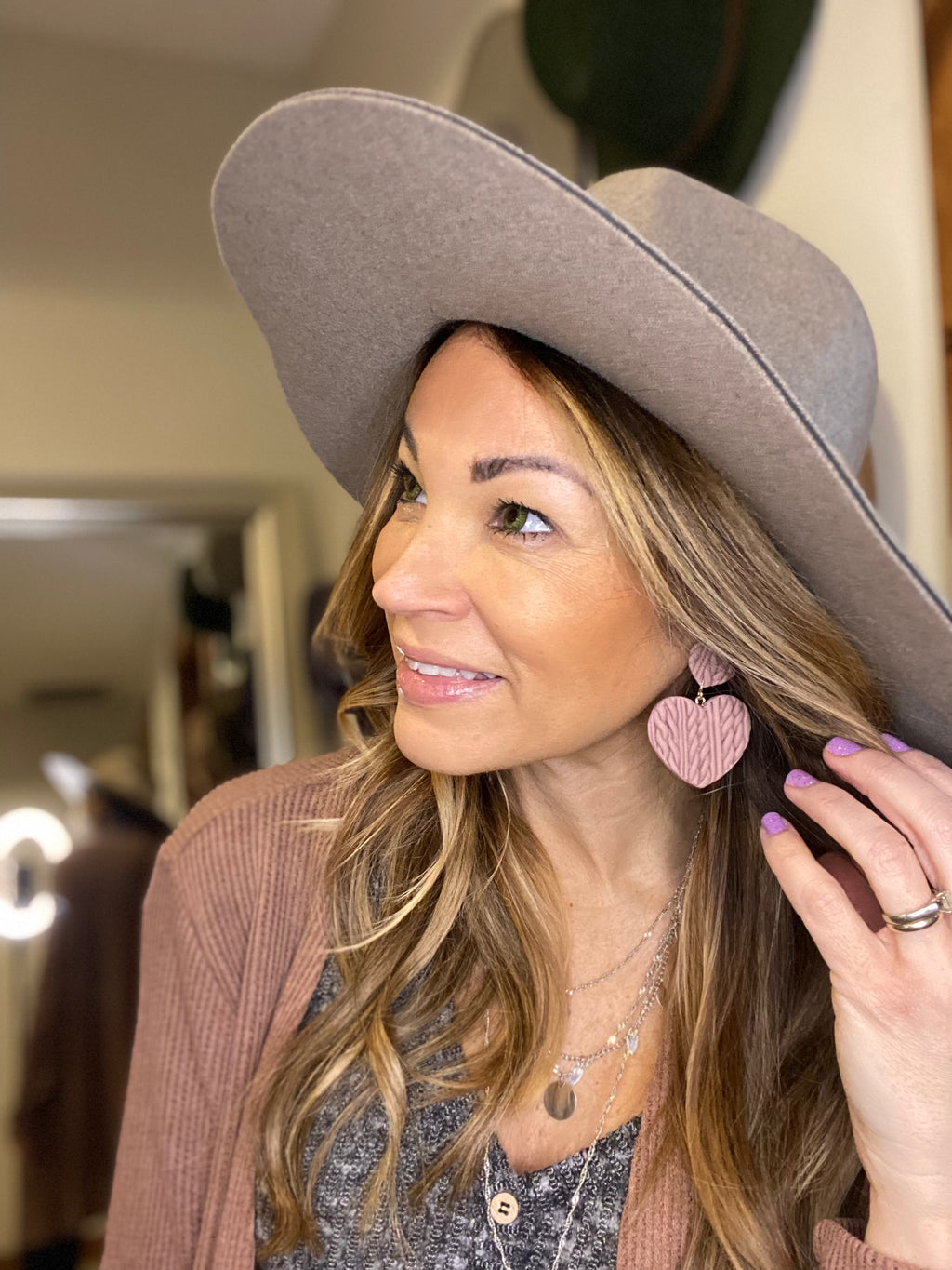 Mauve heart earrings
