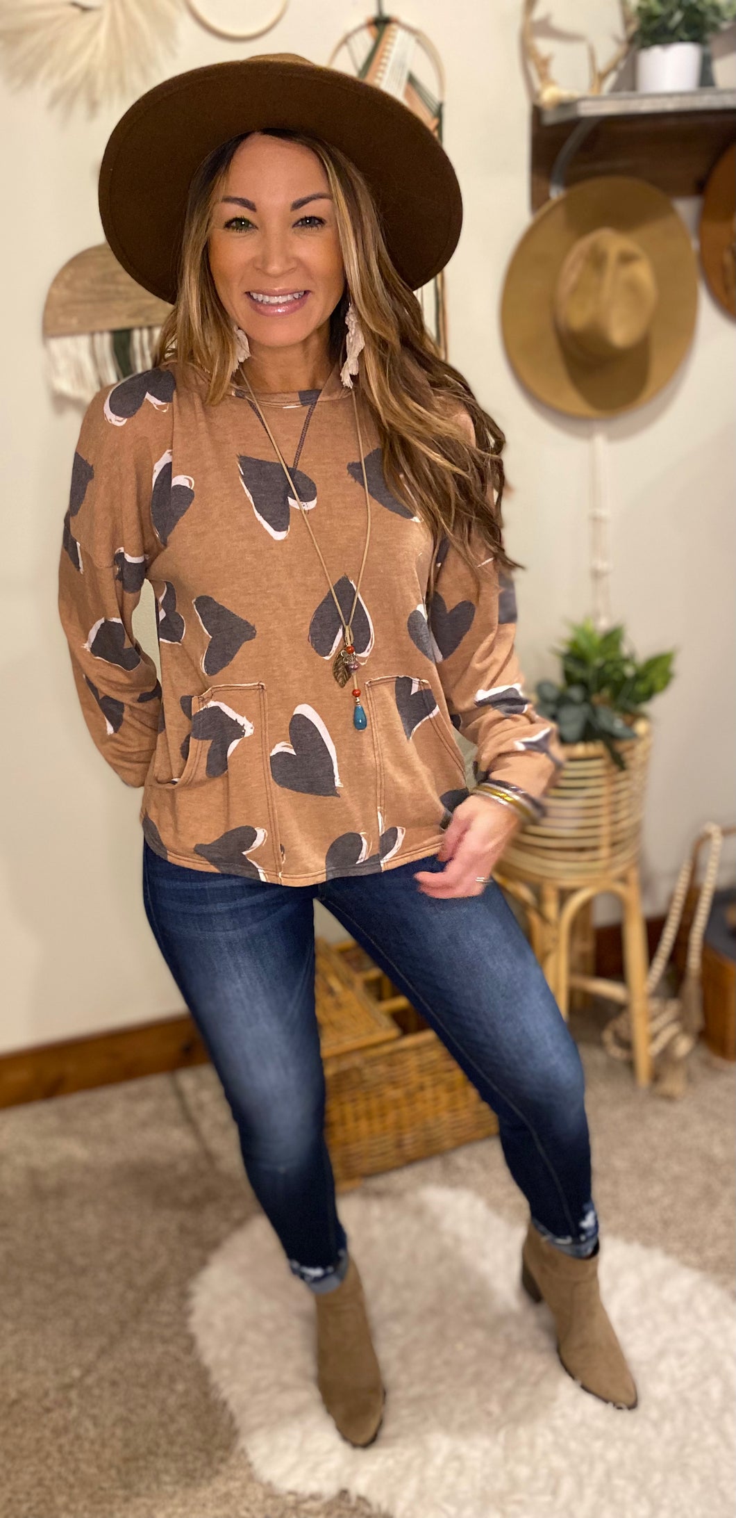 Heartbreaker pullover